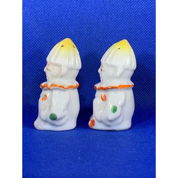 Vintage Porcelain Clown Salt and Pepper Made in Japan - Picture 4 of 4